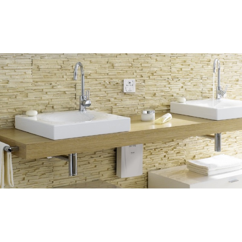 Chauffe-eau électriques instantanés par CLAGE Chauffe-eau électriques instantanés par CLAGE